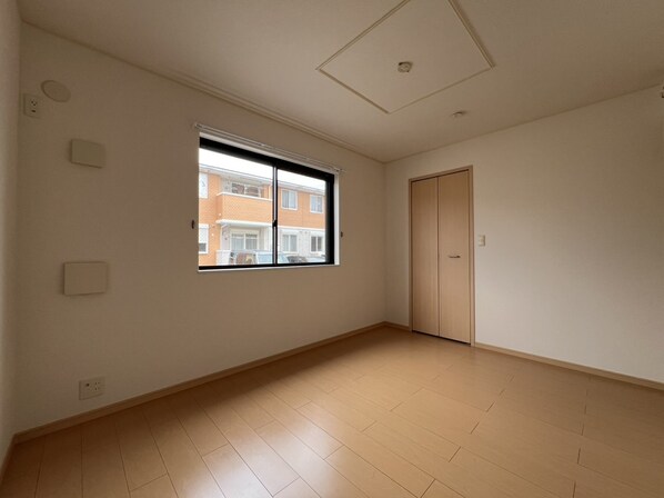 フェリア香呂Bの物件内観写真